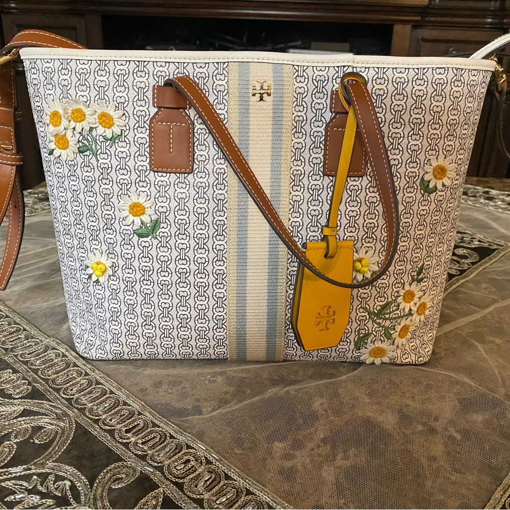 tory burch shoulder tote bag good condition